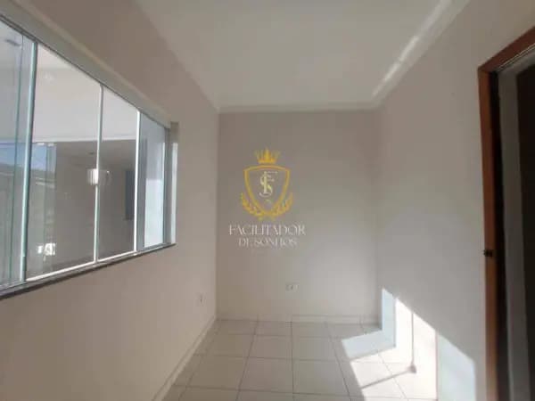 Casa à Venda na Zona Sul de Marília | 3 Quartos Próxima à Avenida Principal e Comércio