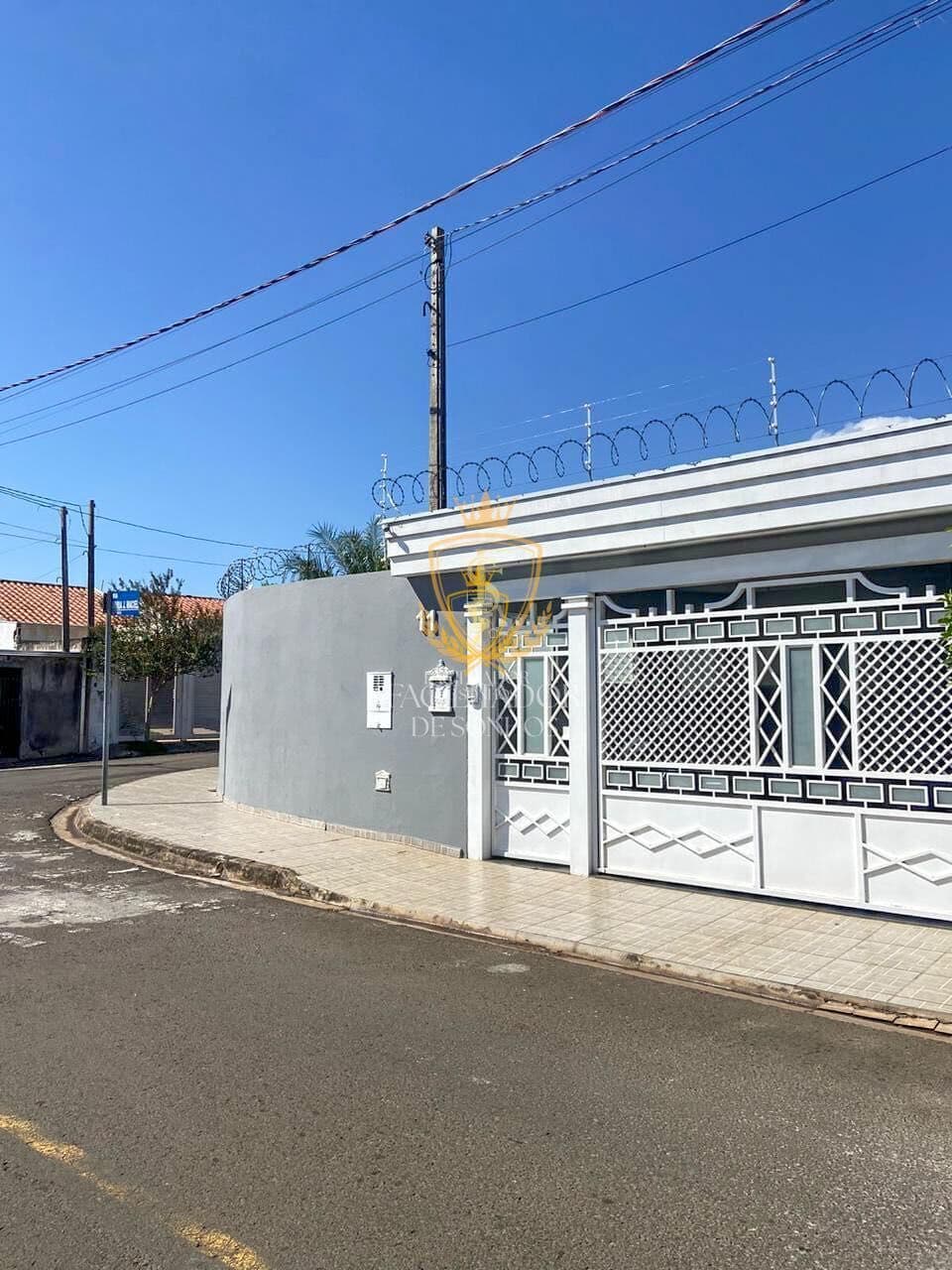 Casa à venda na Rua Vereador Eduardo Andrade Reis | Região do Cavallari