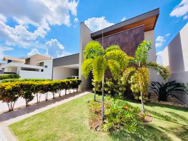 Casa à venda no bairro Jardim Alvorada em Marília/SP