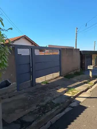 Casa à venda no bairro Jardim Trieste Cavichioli (Padre Nóbrega) em Marília/SP