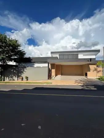 Casa à venda no bairro Esmeralda Residence II em Marília/SP