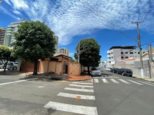 Casa à venda no bairro Senador Salgado Filho em Marília/SP