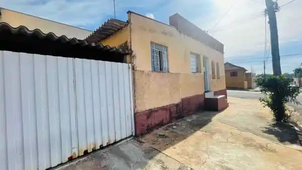 Casa à venda no bairro Canaã em Marília/SP