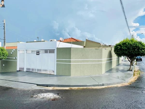 Casa à venda no bairro Jardim Morumbi em Marília/SP