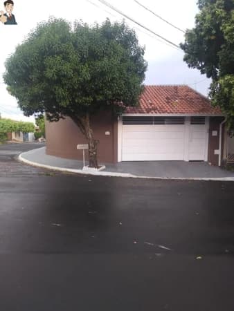 Casa à venda no bairro Jardim Cavallari em Marília/SP