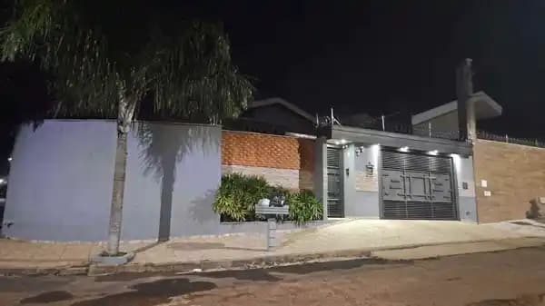 Casa à venda no bairro Jardim Marajá em Marília/SP