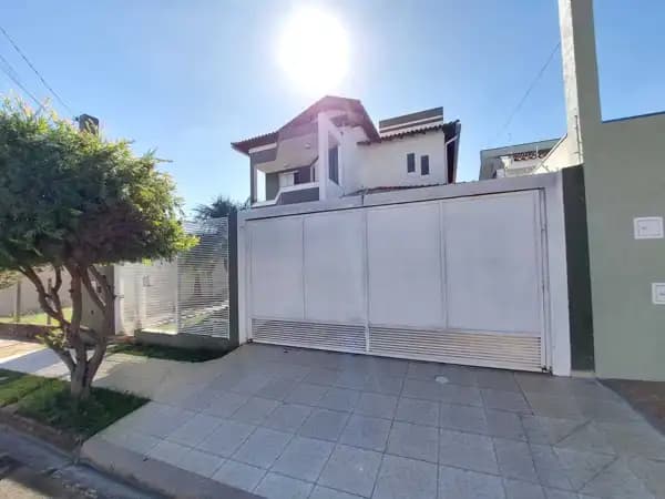 Casa para alugar no bairro Parque das Esmeraldas II em Marília/SP