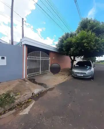 Casa à venda no bairro Jardim Teotônio Vilela em Marília/SP
