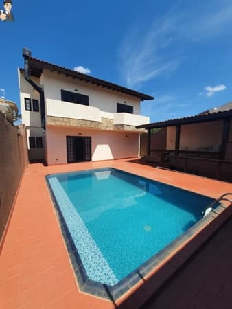Casa à venda no bairro Jardim Acapulco em Marília/SP