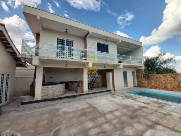 Sobrado em Marília - Parque Residencial Santa Gertrudes