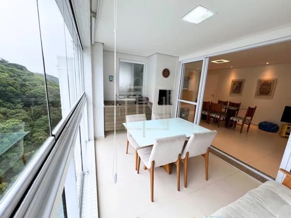 Apartamento mobiliado com varanda gourmet e lazer completo em Pitangueiras – 80m², 2 vagas e 2 dormitórios