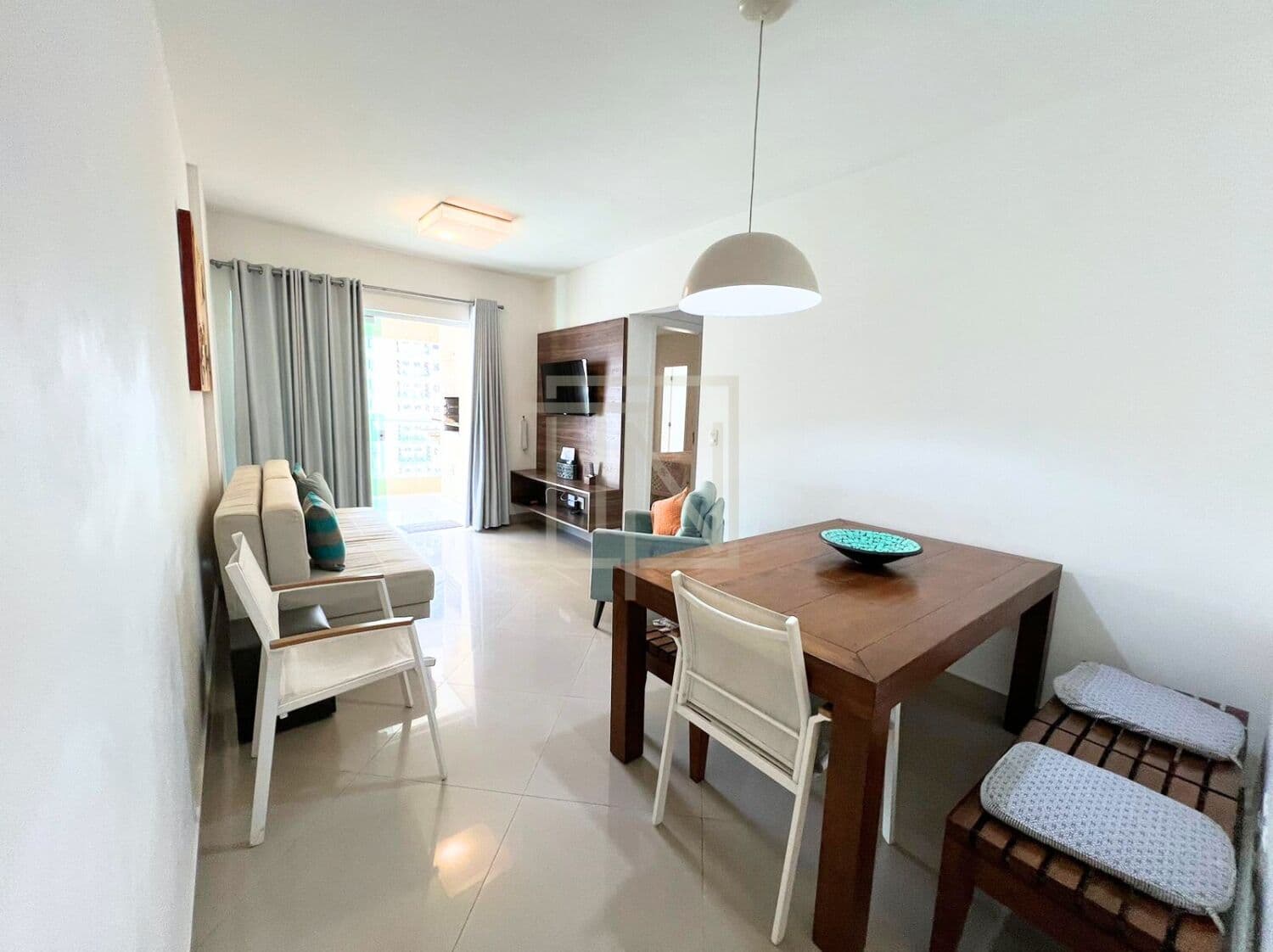 Apartamento Mobiliado com 2 Suítes e 2 Vagas | Pitangueiras