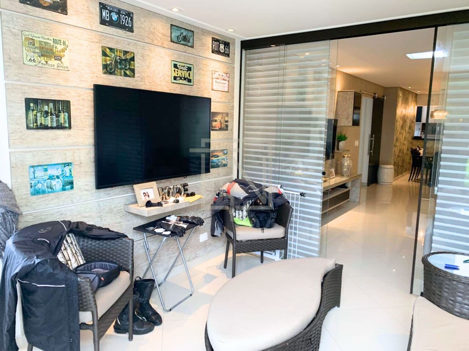 Apartamento com 3 Suítes - Mobiliado e Reformado | Pitangueiras