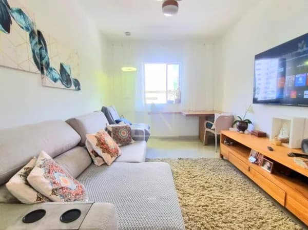 Apartamento de 67m² Reformado e Mobiliado no Coração da Pitangueiras