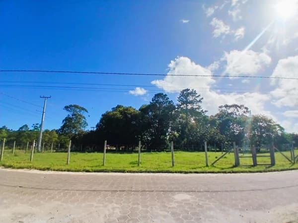 Terreno à venda no bairro Caverazinho em Araranguá/SC