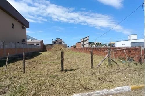 Terreno à venda no bairro Jardim das Avenidas em Araranguá/SC
