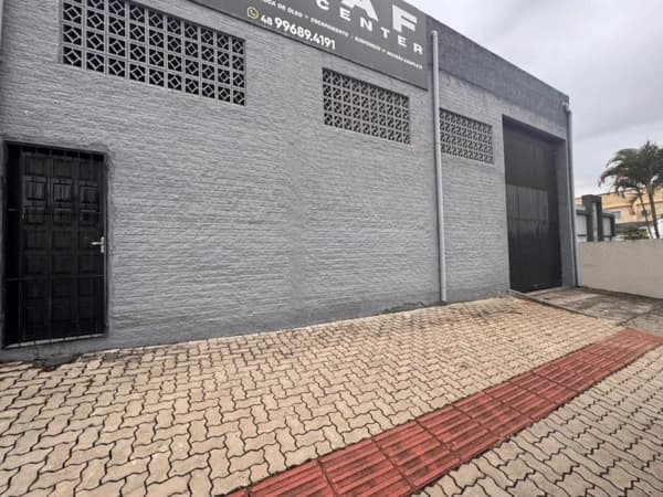 Indústria para alugar no bairro Jardim das Avenidas em Araranguá/SC