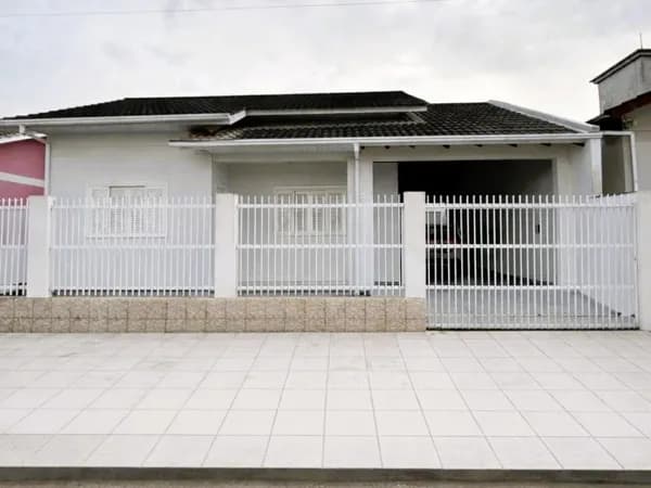 Casa em Araranguá - Polícia Rodoviária