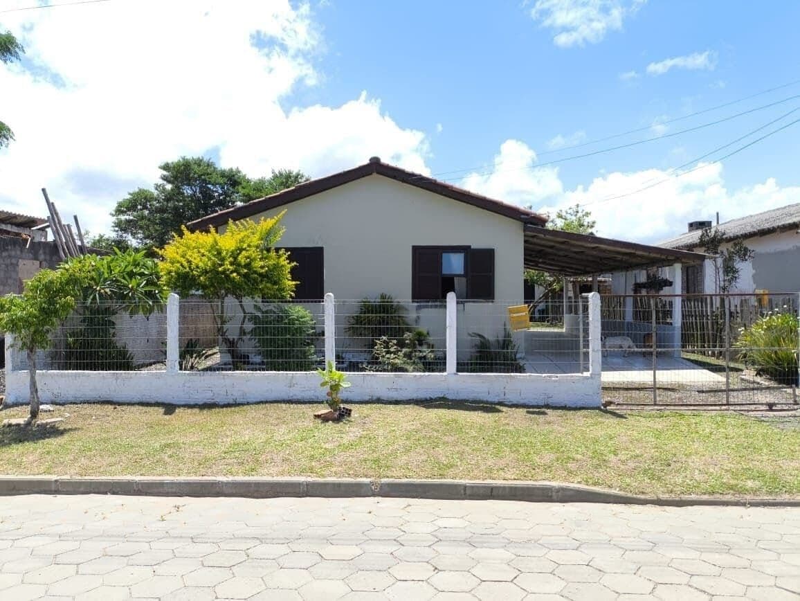 Casa à Venda – Simplicidade, Funcionalidade e Espaço