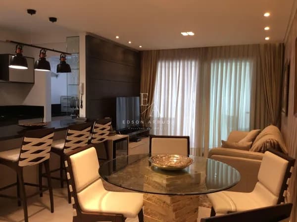 Apartamento de Luxo com Vista para o Mar na Agronômica – Mobiliado e Decorado