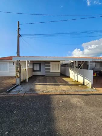Casa em Condomínio para Alugar no Condomínio Terra Nova em Patos de Minas com 2 Quartos, 2 Vagas