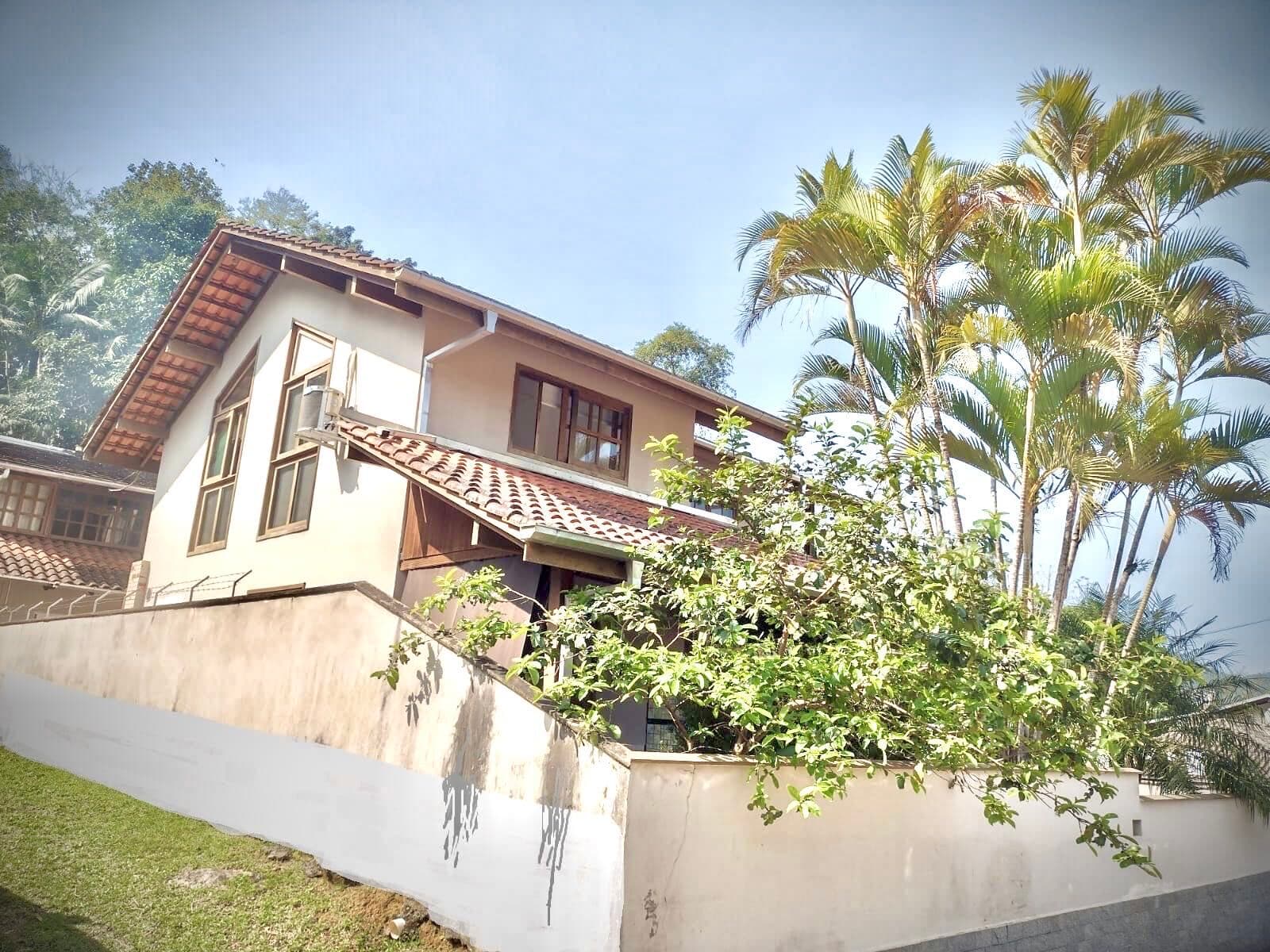 Ampla casa no coração da cidade de Pomerode