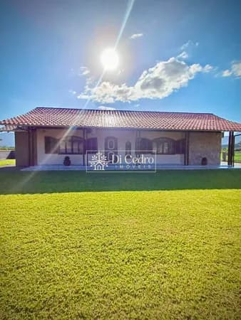 Casa com excelente localização