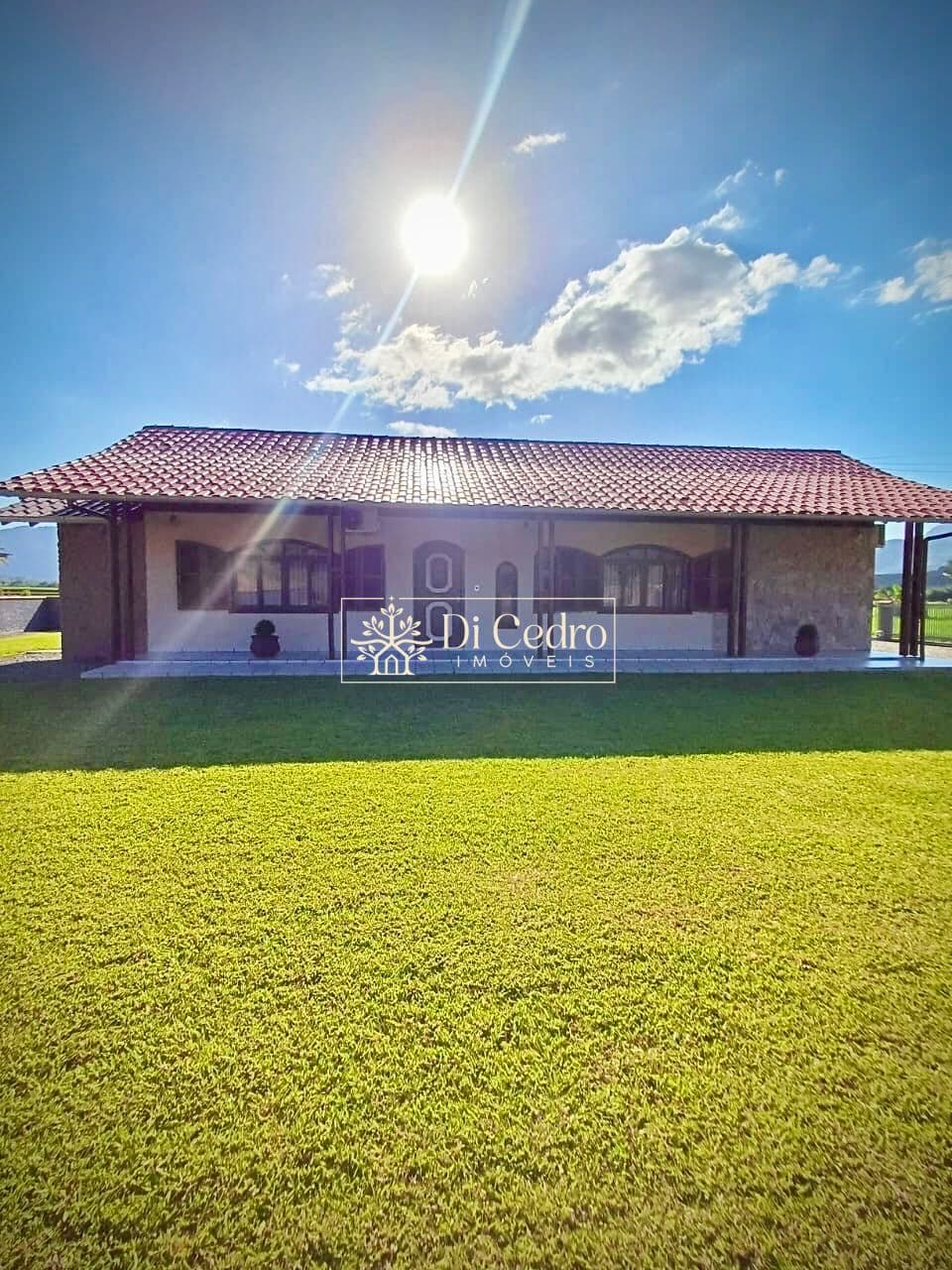Casa com excelente localização