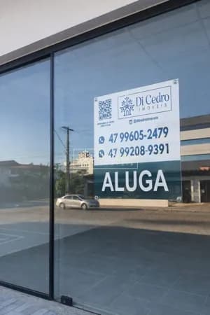 Excelente Sala Comercial no Centro de Timbó
