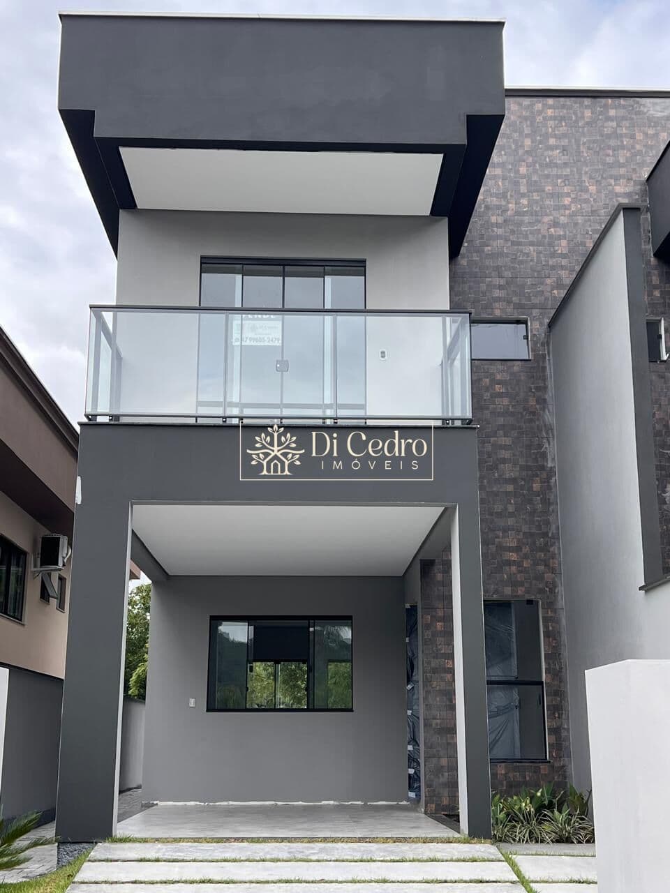 Lindo sobrado novo e moderno em Pomerode SC