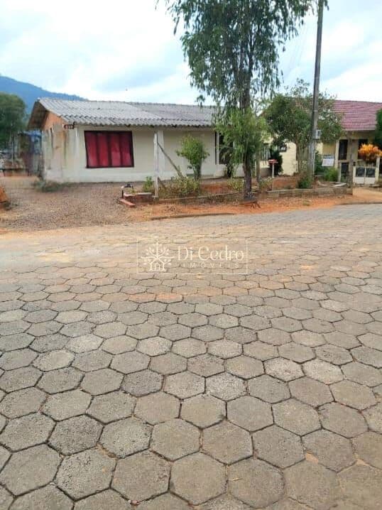 ✨ Oportunidade em Ascurra: Terreno de 450m² com Duas Construções!