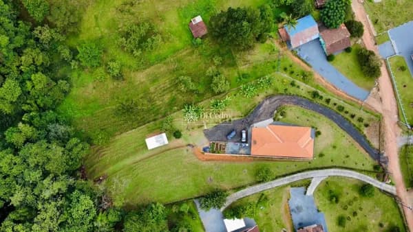 🍃 Seu Refúgio de Paz: Sítio de 5.000m² em Timbó!