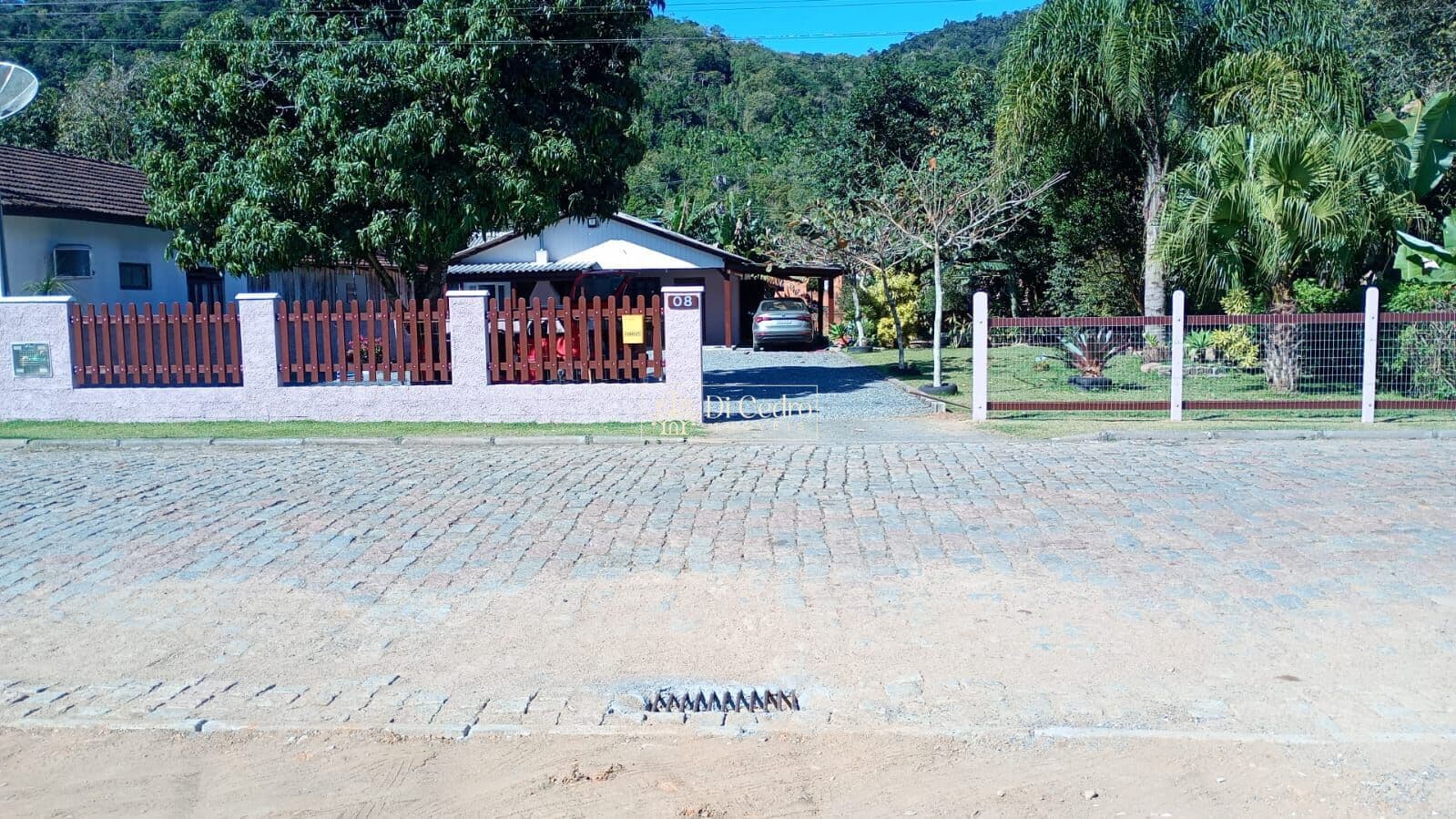 Casa com 85m² e Área Verde Pertinho do Centro de Indaial