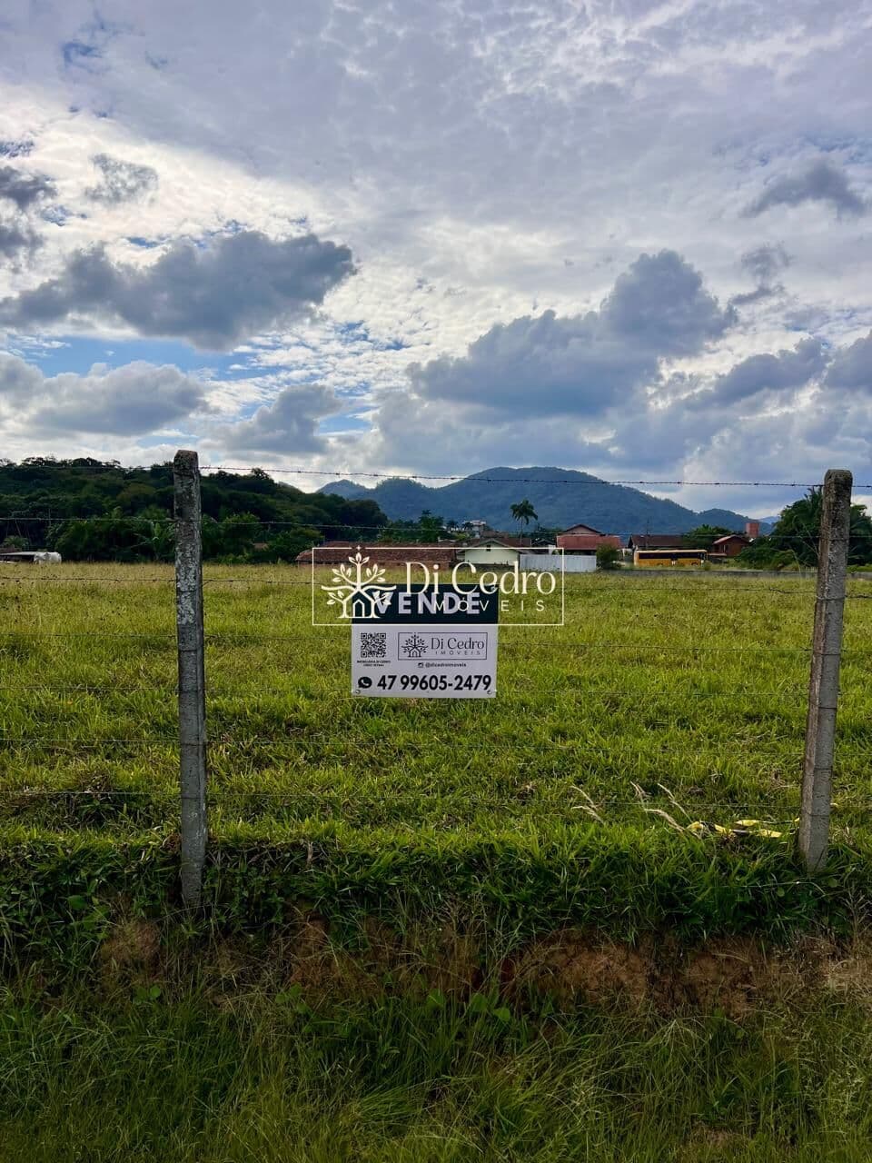 Terreno Amplo de 600m² em Rio dos Cedros -Localização Privilegiada