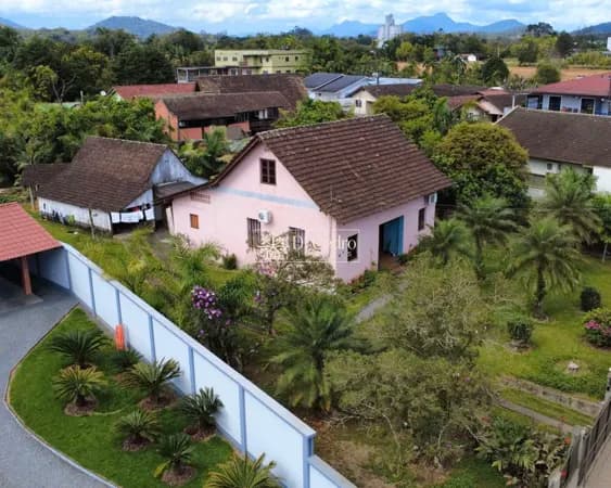 Terreno no centro de Rio dos Cedros