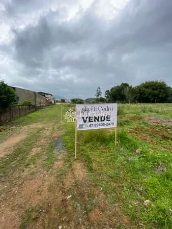 Terreno com mais de 2.400,00 m² em área nobre de Timbó SC