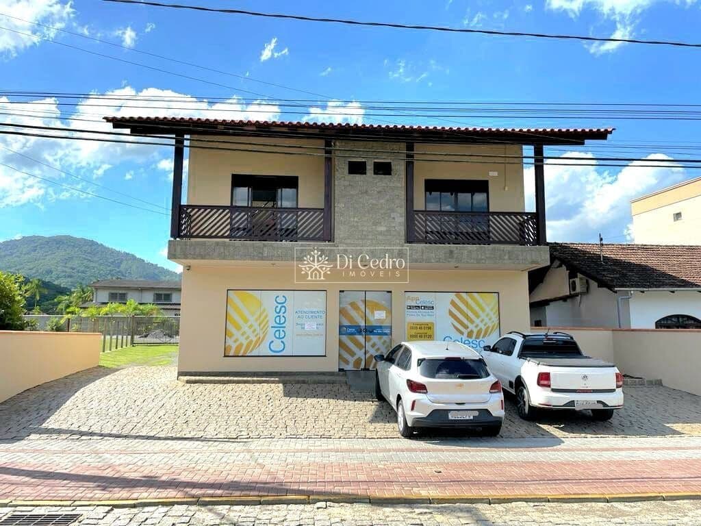 Sobrado em Rio dos Cedros - Cruzeiro