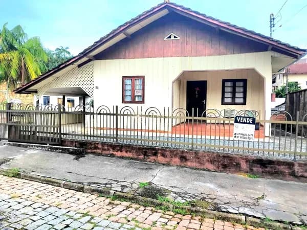 Terreno Amplo de 450m² com Casa Mista – Excelente Oportunidade em Timbó