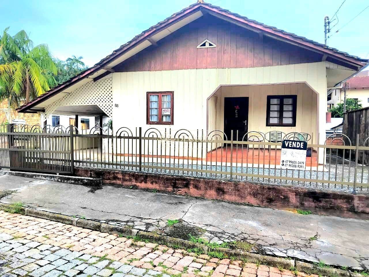 Terreno Amplo de 450m² com Casa Mista – Excelente Oportunidade em Timbó