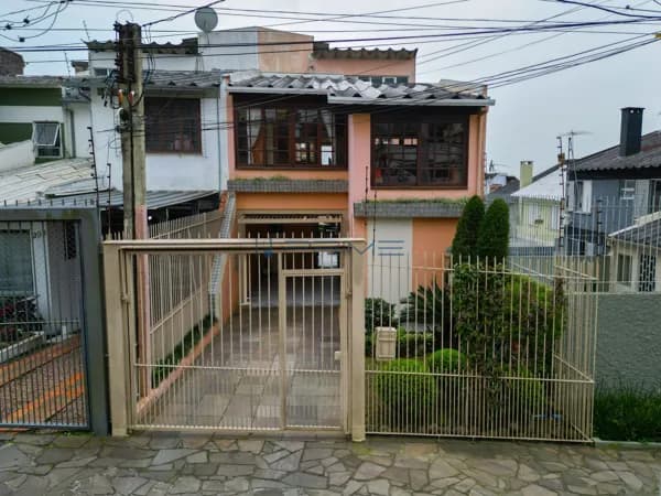Casa em Porto Alegre - Jardim Sabará