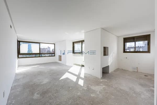 Apartamento 2 suítes à venda no bairro Moinhos de Vento - Porto Alegre/RS