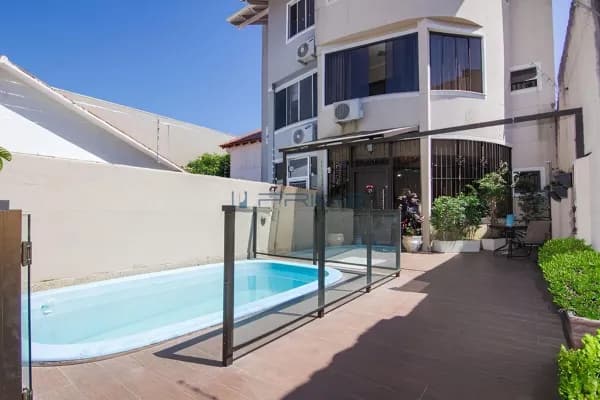 Casa 4 dormitórios à venda no bairro Cristal - Porto Alegre/RS, Zona Sul