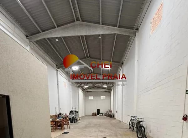 Galpão com 650m