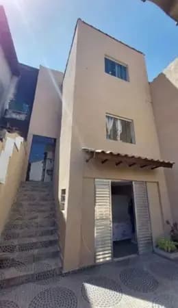 Sobrado à venda no bairro Jardim Universo em Mogi das Cruzes/SP