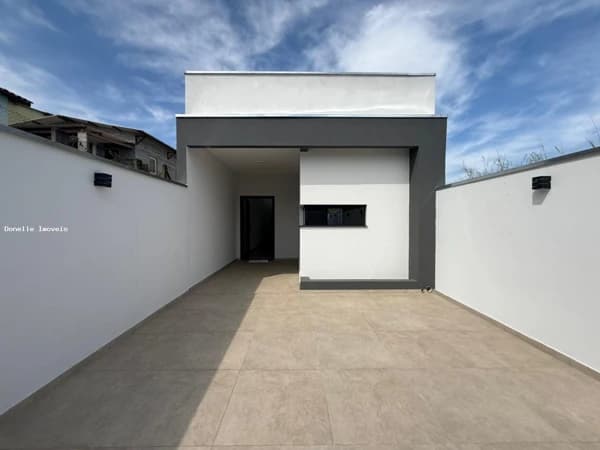 Casa à venda no bairro Vila São Paulo em Mogi das Cruzes/SP