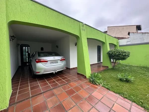 Casa à venda no bairro Vila Mogilar em Mogi das Cruzes/SP