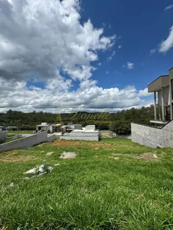 🏡 Terreno à Venda – Condomínio Residencial Veneza I