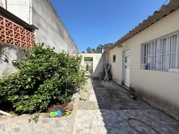 Casa à venda no bairro Vila Mogilar em Mogi das Cruzes/SP