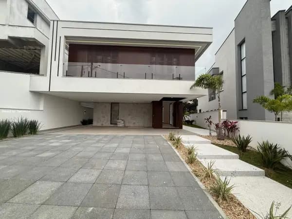 Casa à venda no bairro Aruã em Mogi das Cruzes/SP