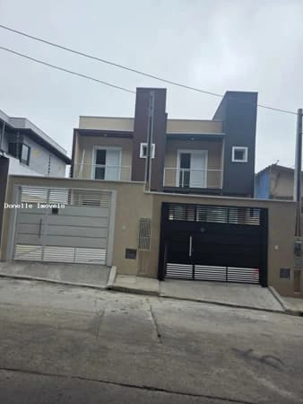 Sobrado à venda no bairro Vila Cintra em Mogi das Cruzes/SP